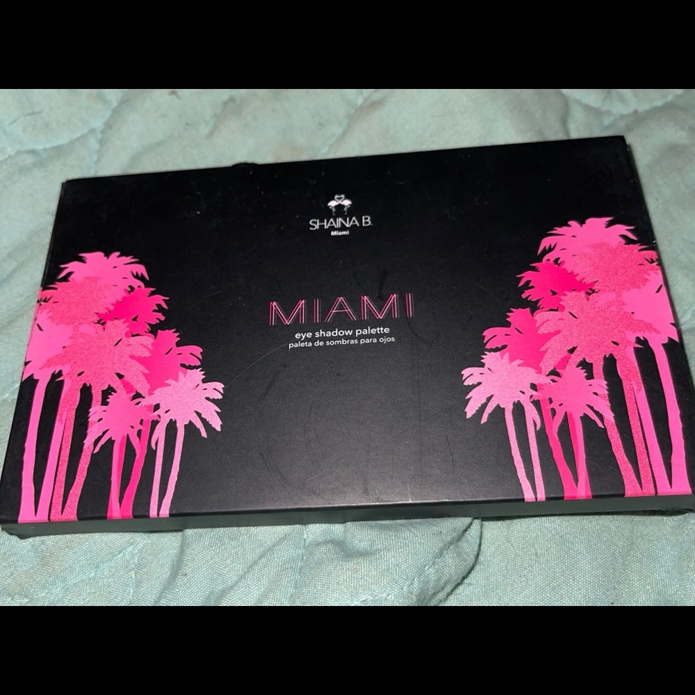 Shana B Miami eyeshadow pallet